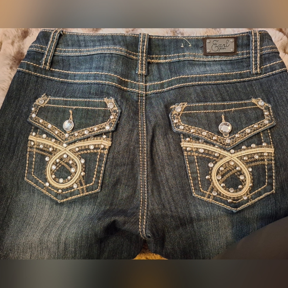 Earl Jean's size 6 Rhinestone